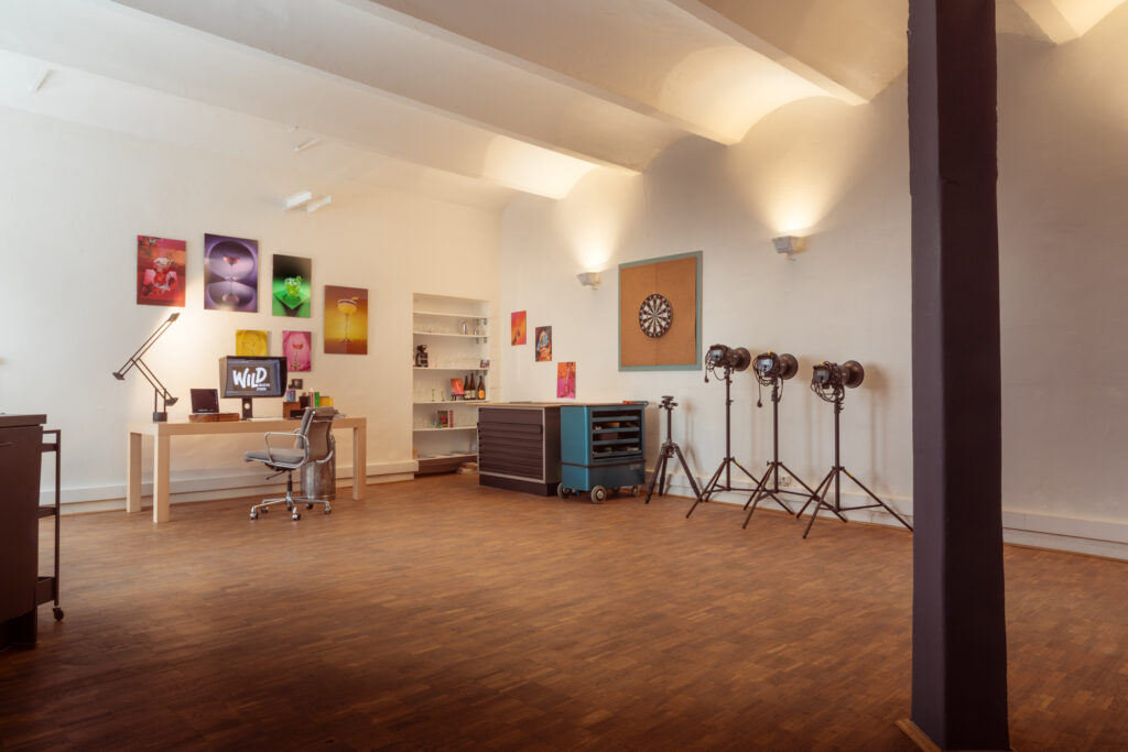 A photography studio in the heart of Düsseldorf, specialising in food, product and beverage photography
